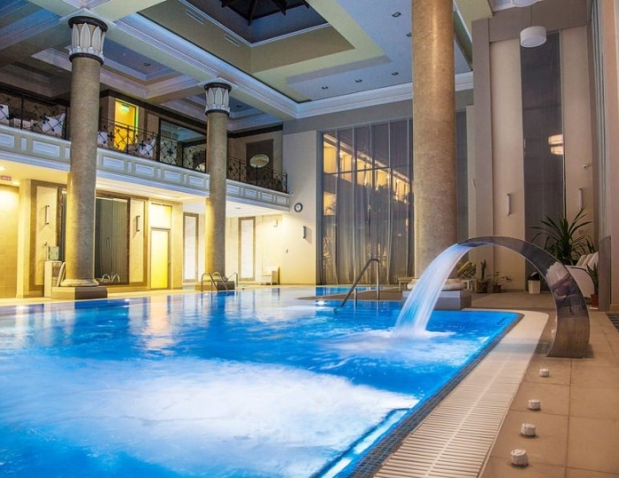 Крытый бассейн с подогревом - Санаторий «Авангард»